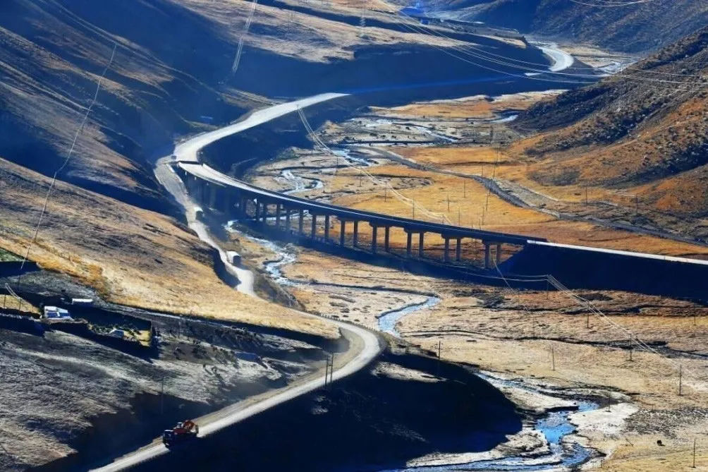 我國學(xué)者發(fā)布近20年青藏高原多年凍土觀測綜合數(shù)據(jù)集